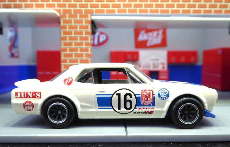Illustration for article titled Hot Sixty 4th: A Historic Car Culture Event